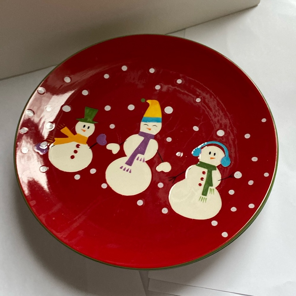 Pier 1 set of 3, 9 inch luncheon plates.  Snowman design.